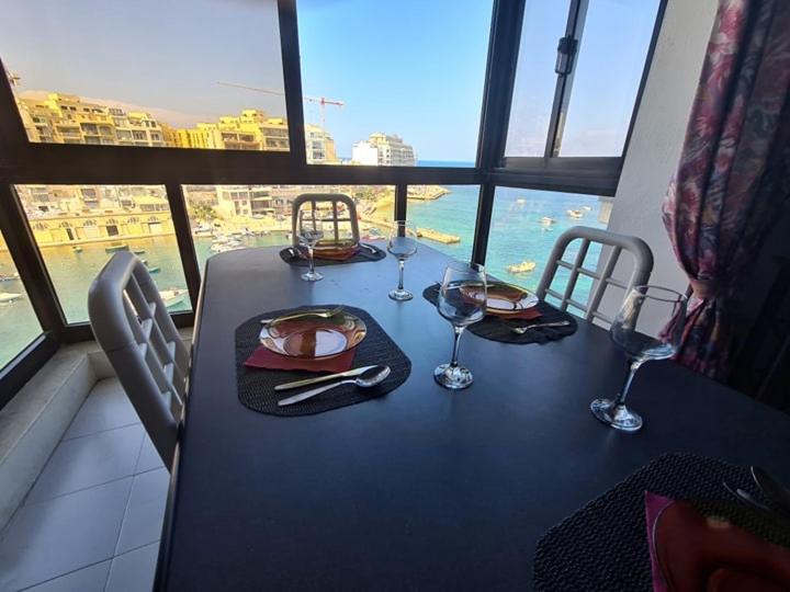 Spinola Bay Sea Front Apt 6 San Ġiljan Extérieur photo