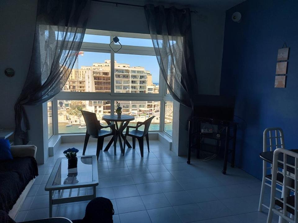 Spinola Bay Sea Front Apt 6 San Ġiljan Extérieur photo